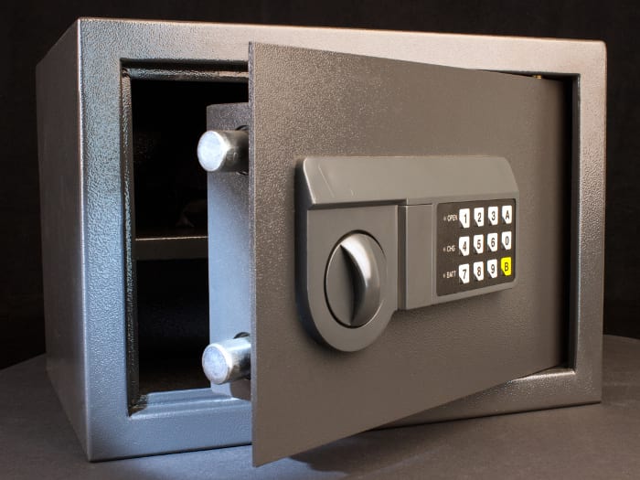 gun safe with combination lock